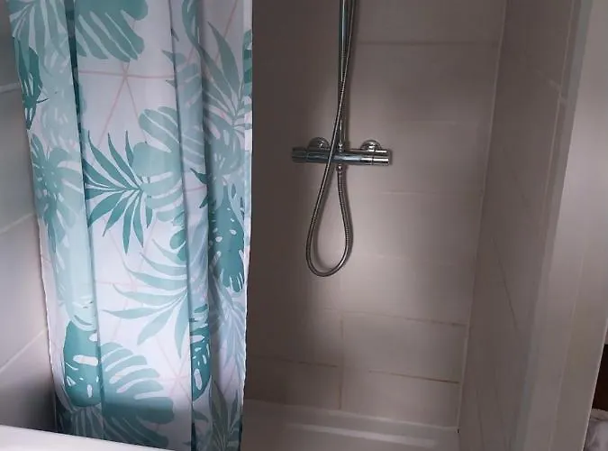 Les 2 Independants Du Clos De L'ange Апартаменты